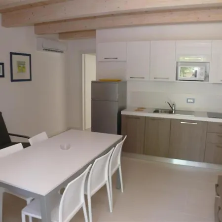 Flat With Balcony Near The Shores-bibione 아파트 *